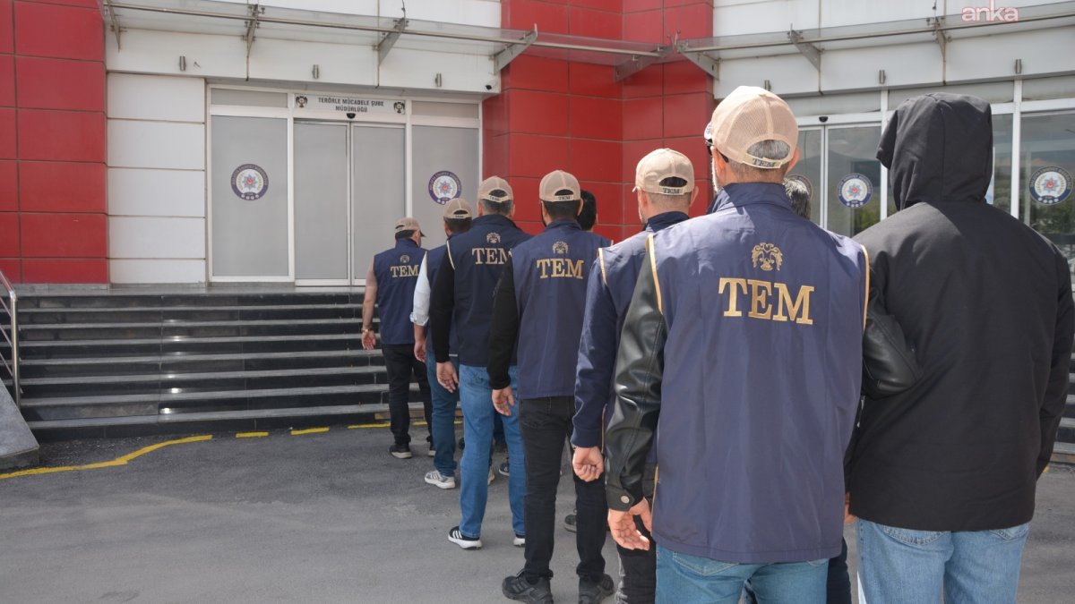 17 ilde FETÖ operasyonu: 23 şüpheli gözaltına alındı