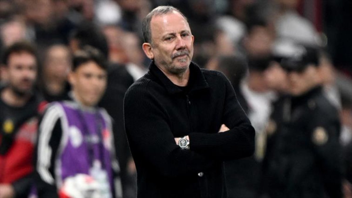 Beşiktaş'ta deprem! Sergen Yalçın istifa mı etti, görevi ne zaman bırakıyor?