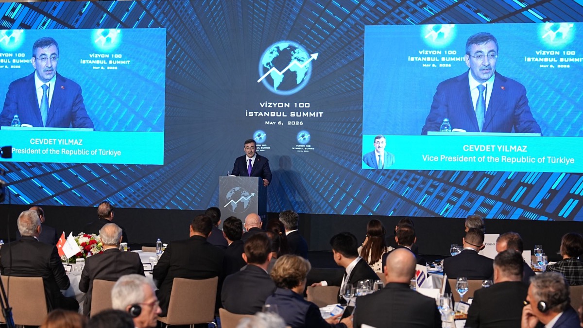 Vizyon 100 İstanbul Summit’te küresel ekonomi ve Türkiye’nin yatırım vizyonu ele alındı