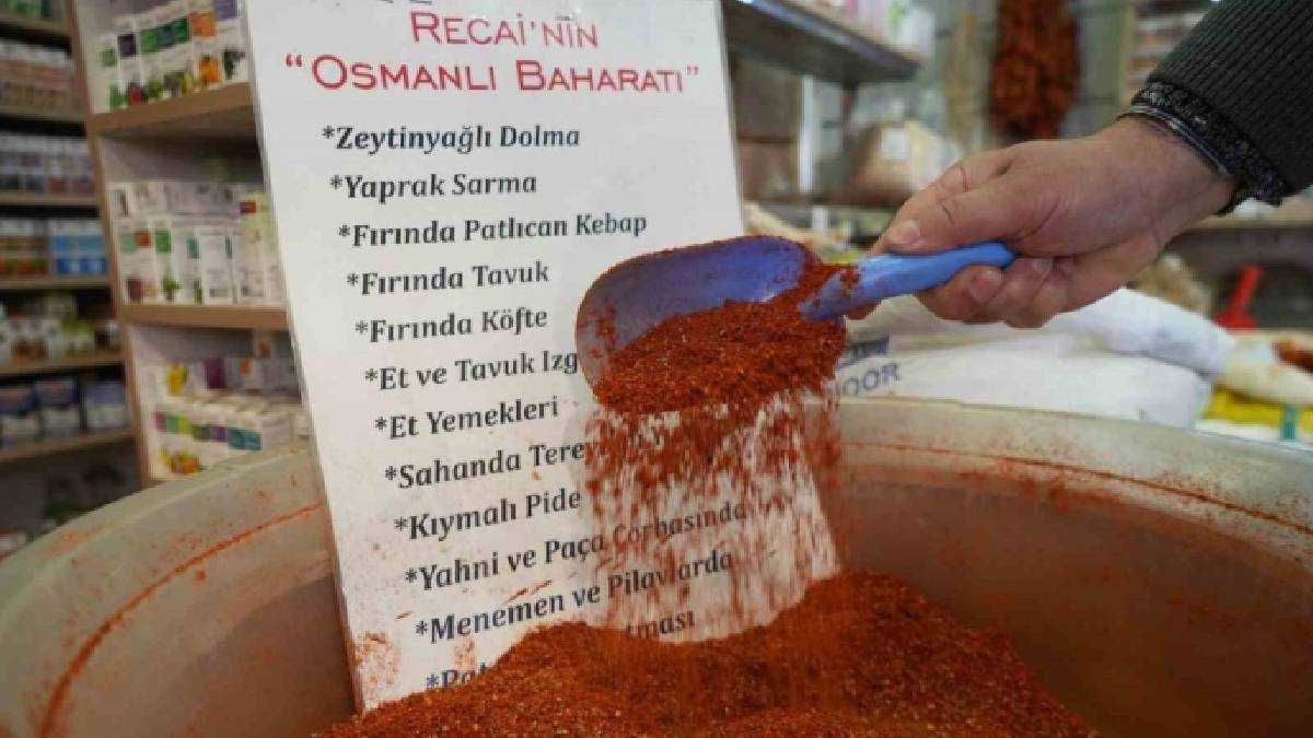3 yıl uğraştı, 29 ayrı çeşidi karıştırdı! Özel tarifi 29 yıldır yok satıyor