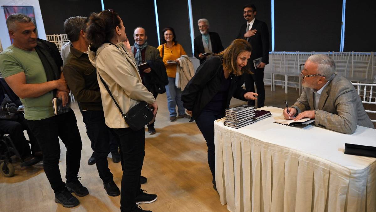Bornova’da şiir ve hakikat buluşması