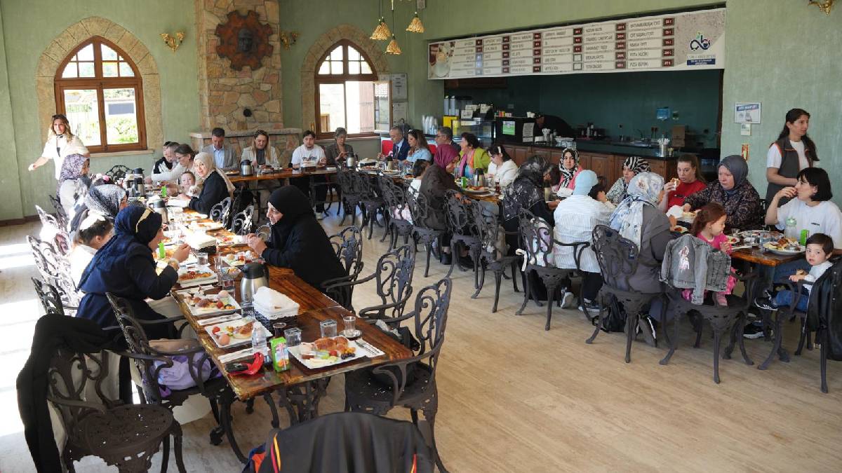 Masal Park’ta sevgi dolu buluşma