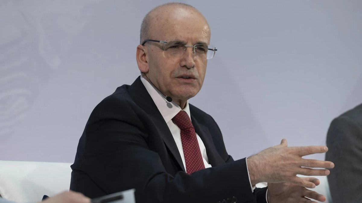 Şimşek'ten 'jeopolitik belirsizlik' uyarısı: Küresel ticaret ve enerji fiyatları baskı altında