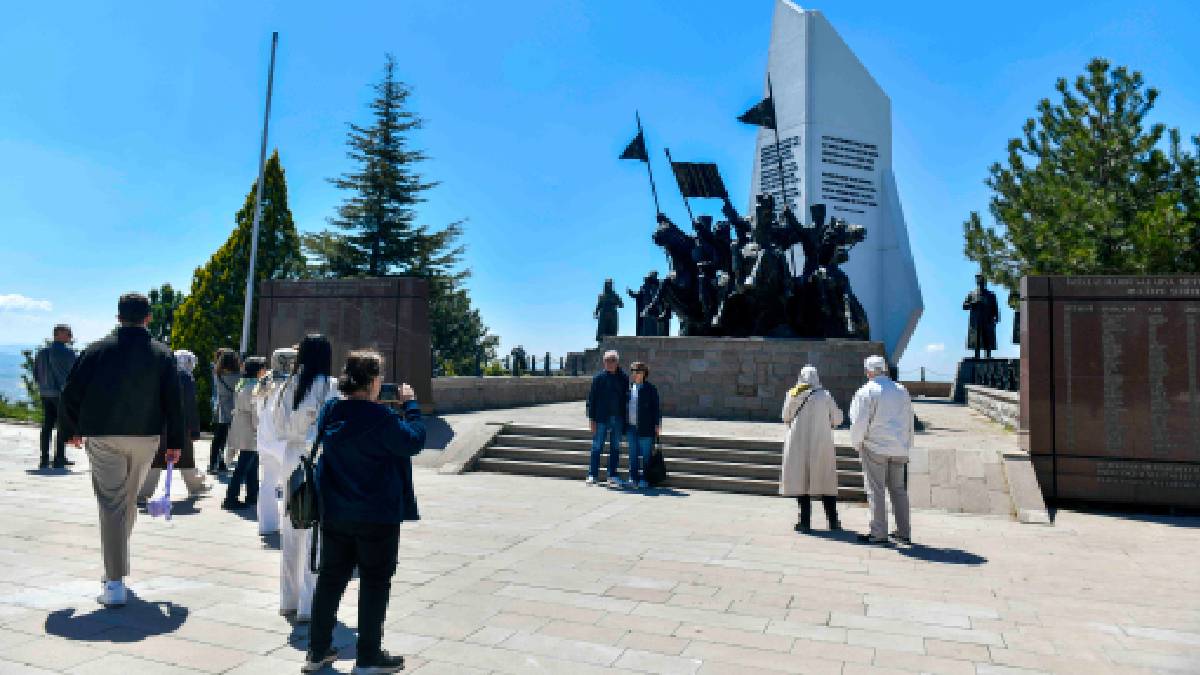 Büyükşehir’in kent gezileri devam ediyor