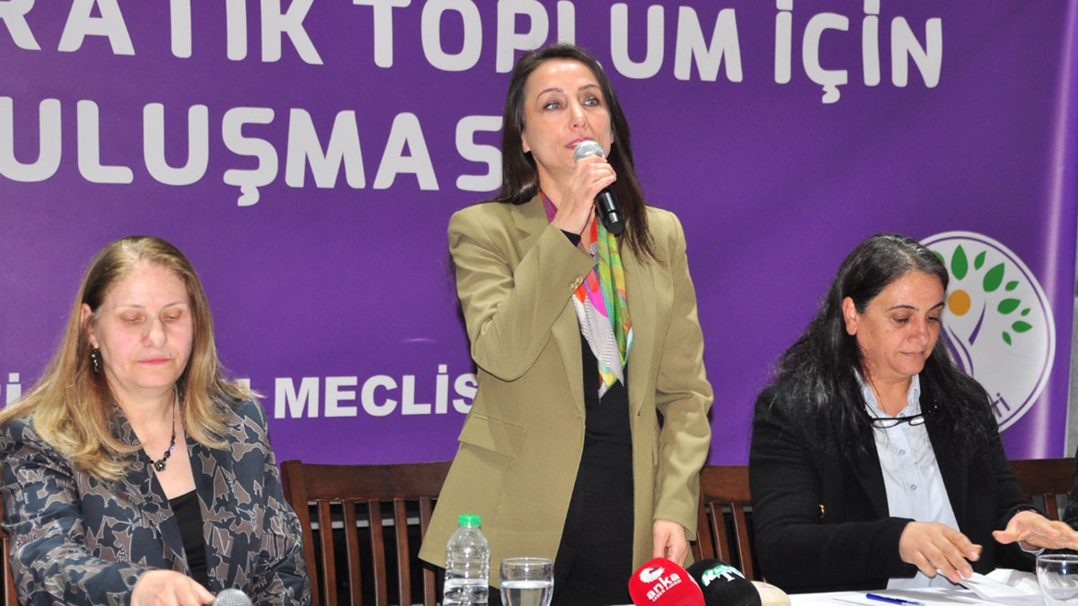 Tülay Hatimoğulları: Süreçte tıkanıklıklar söz konusu