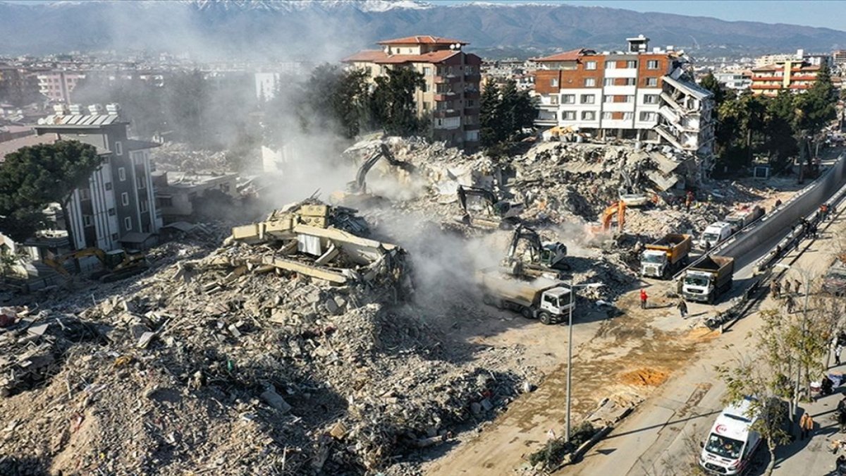 6 Şubat depreminde eşi ve 3 çocuğunu kaybetti: Mahkemeden 460 bin lira manevi tazminat kararı