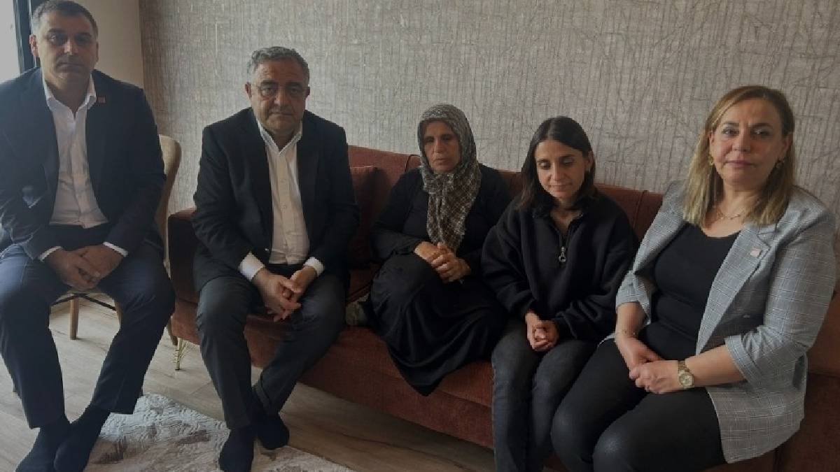 CHP'den, Gülistan Doku ve Rojin Kabaiş’in annelerini ziyaret: Adalet talebi hepimizin ortak talebidir