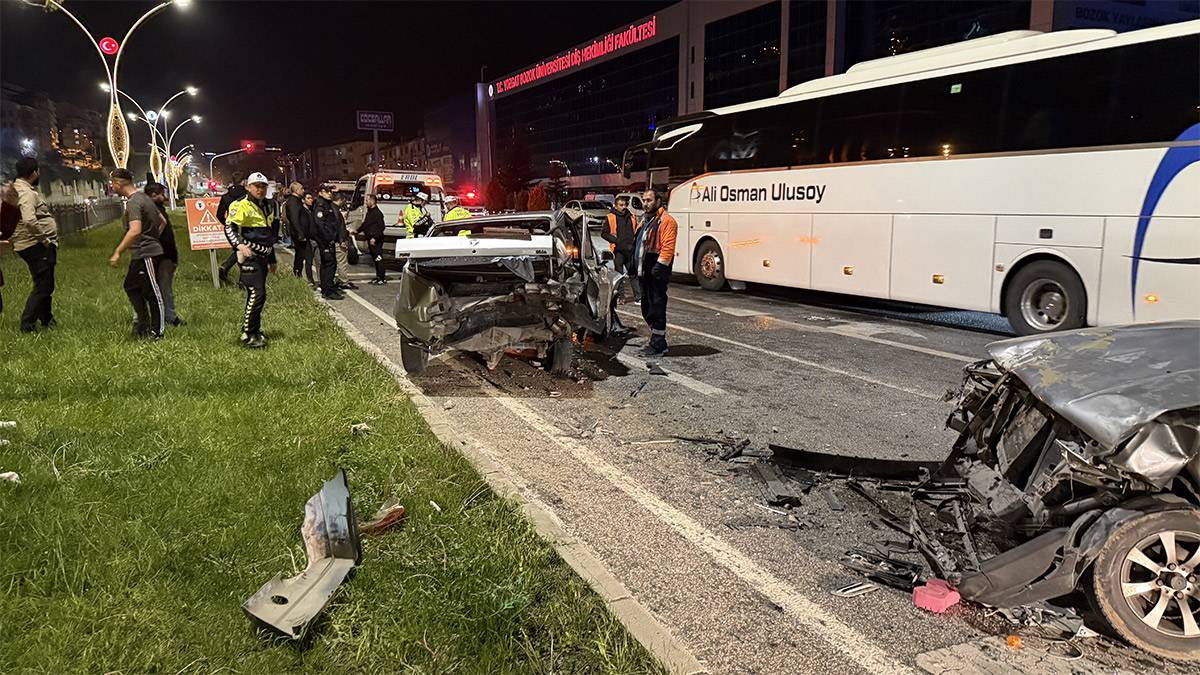 Yozgat'ta zincirleme kaza: Çok sayıda yaralı var