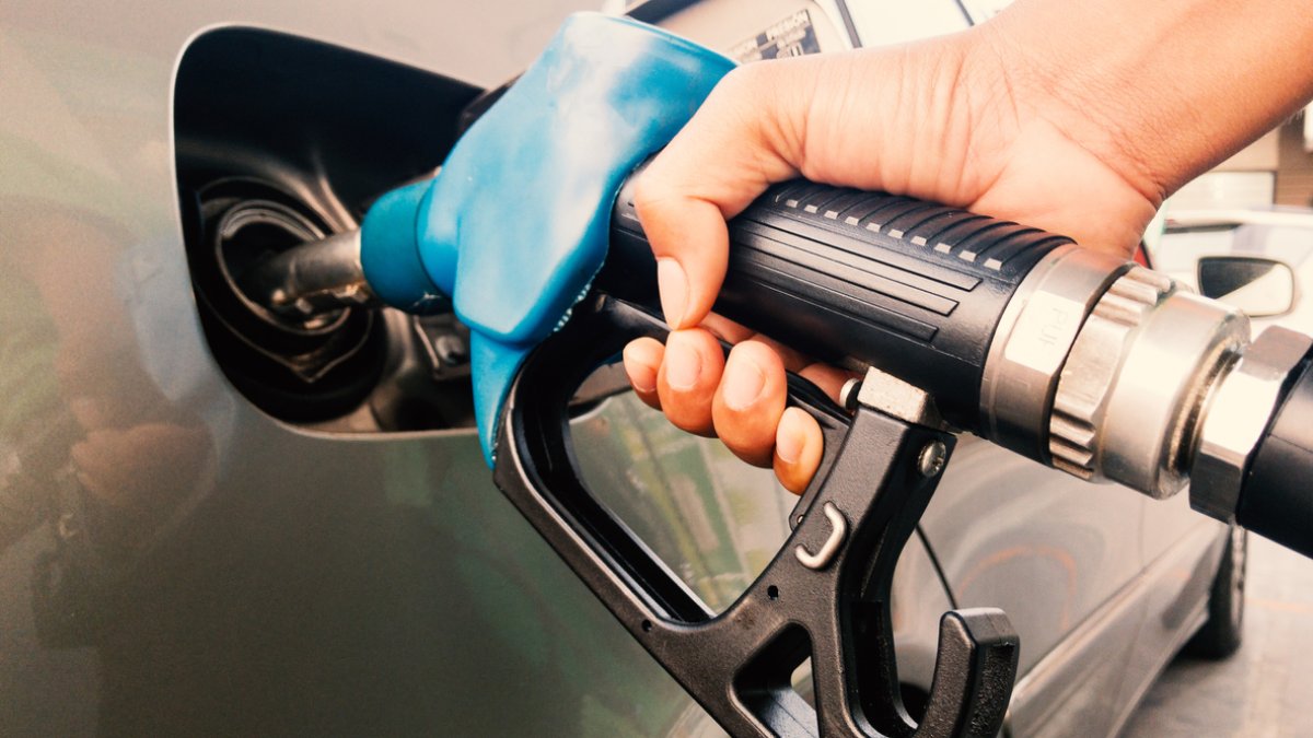 Akaryakıtta tabela değişti: Motorine zam geldi