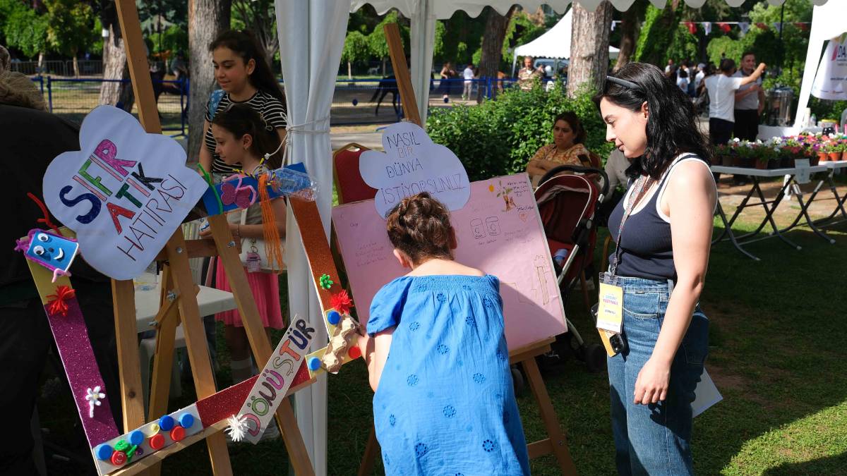 Adana Çocuk Festivali’nde çocuklara sıfır atık eğitimi