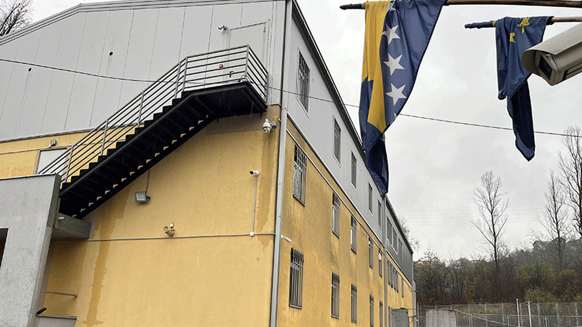 Rapor: Bosna'daki göçmen merkezinin karanlık yüzü ifşa edildi