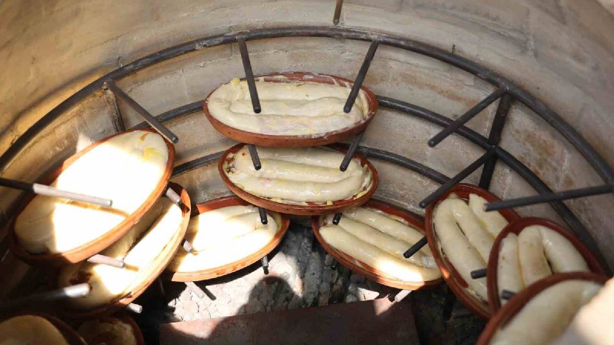 14 dakikada tandırda pişiyor, tadına doyum olmuyor! Diyarbakır’dan yeni lezzet