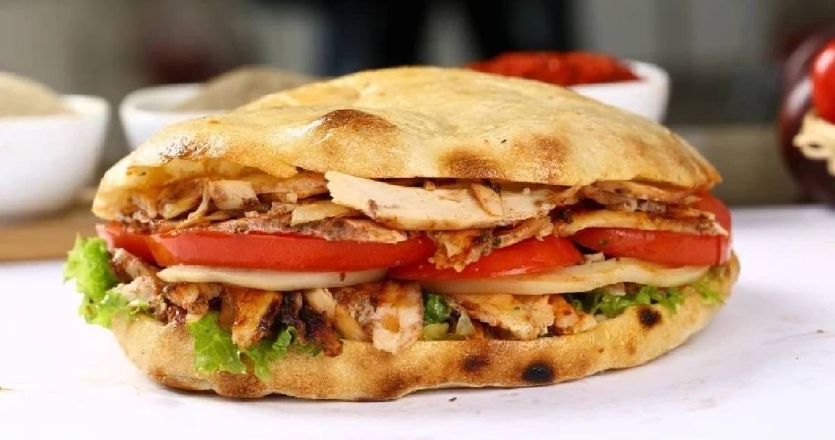 Ev yapımı gurme lezzet: Sokak stilinde nefis tombik döner