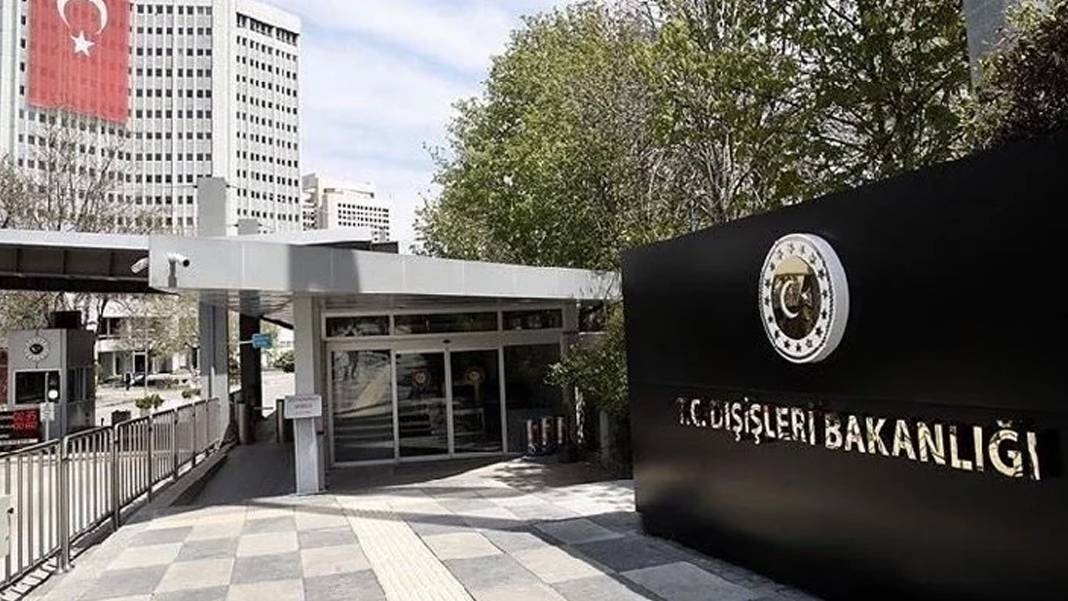 İçişleri Bakanlığı'ndan personel yönetmeliğinde kritik değişiklikler: Dışarıdan müdür atanmasına yasak, 8 ilin bölgesi değişti