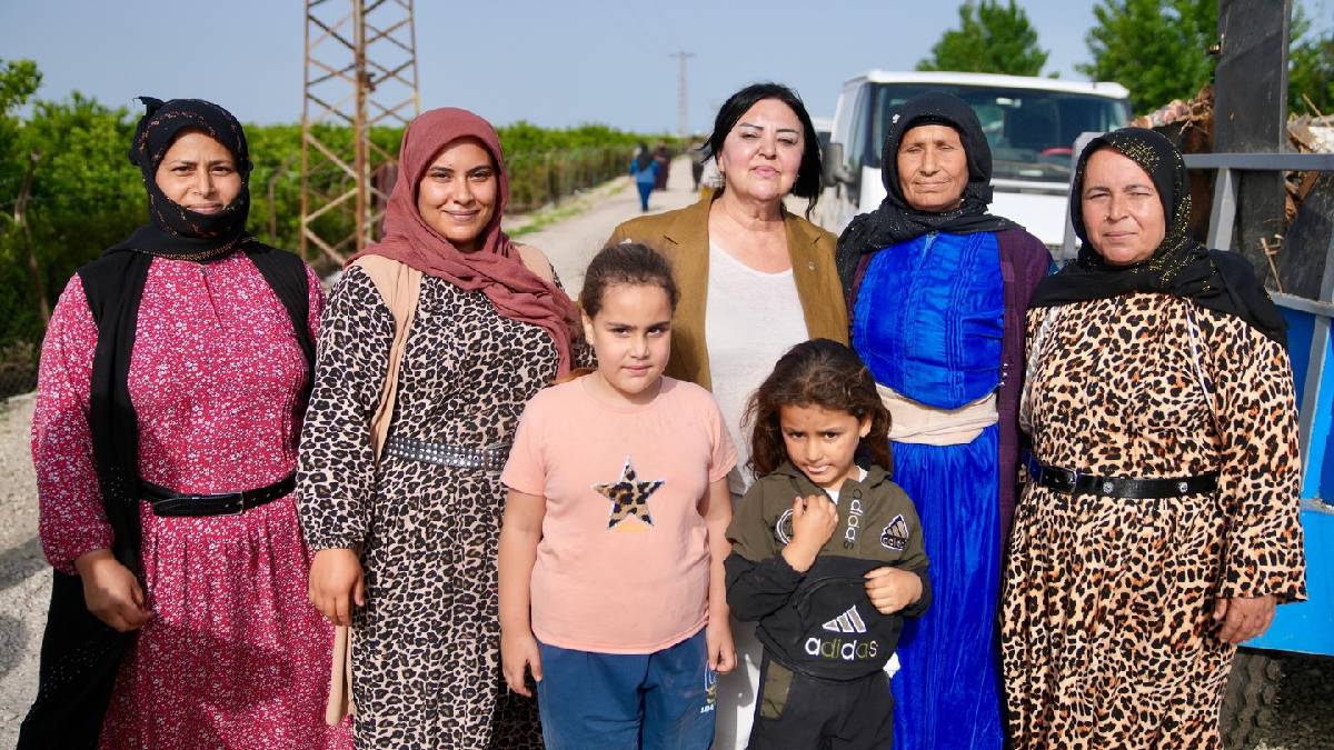 Başkan Vekili Akkan yangından etkilenen aileleri ziyaret etti