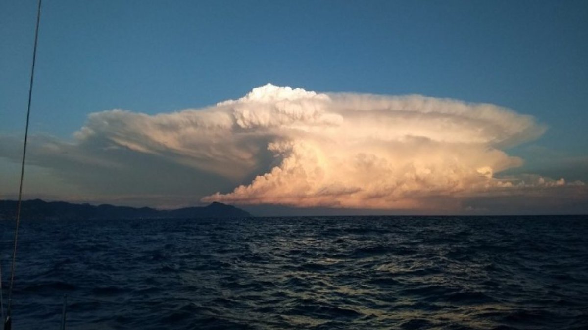 Meteoroloji’den turuncu alarm: Süper hücre, dolu ve hortum riski kapıda
