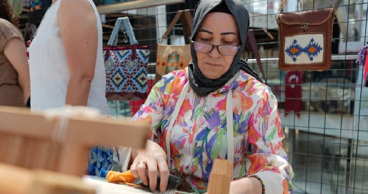 Bu yıl dokuzuncusu düzenlendi: Denizli’de el sanatları ürünleri görücüye çıktı