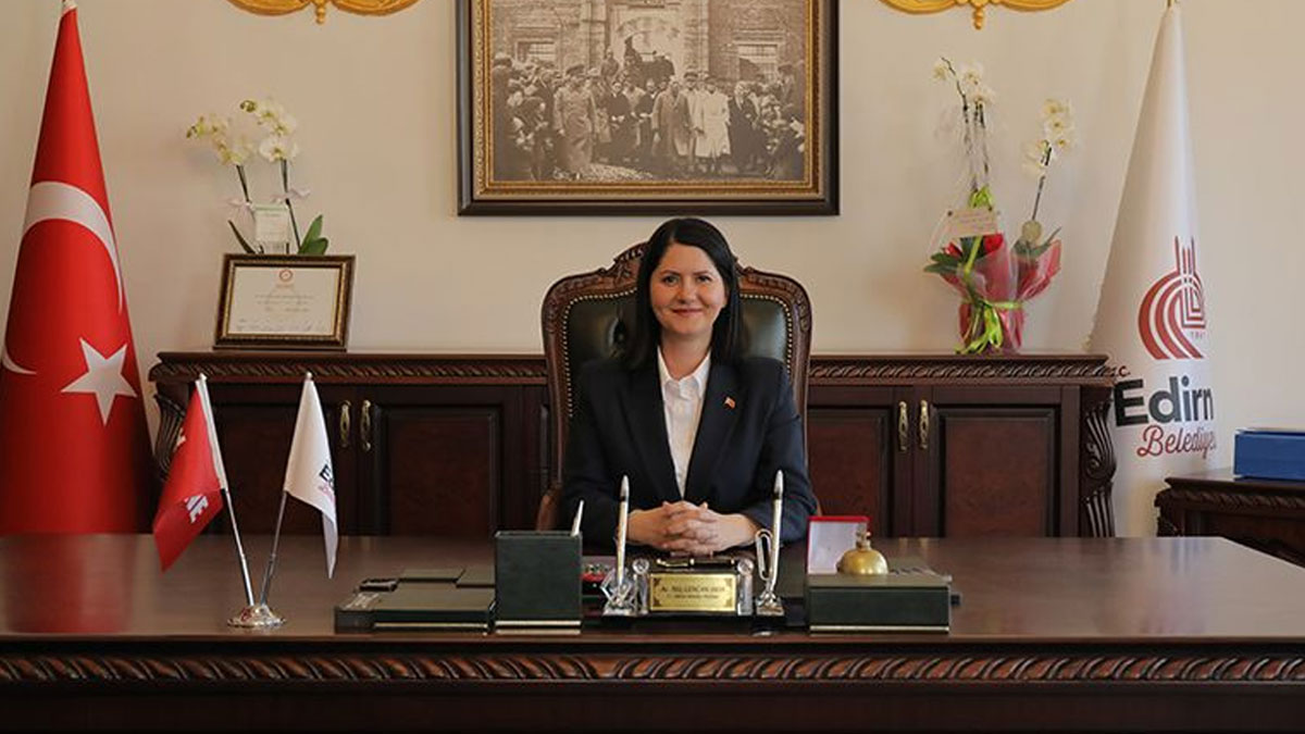 AK Parti’ye geçeceği iddia edilen Edirne Belediye Başkanı Filiz Gencan’dan açıklama: CHP’nin değerleriyle devam ediyoruz