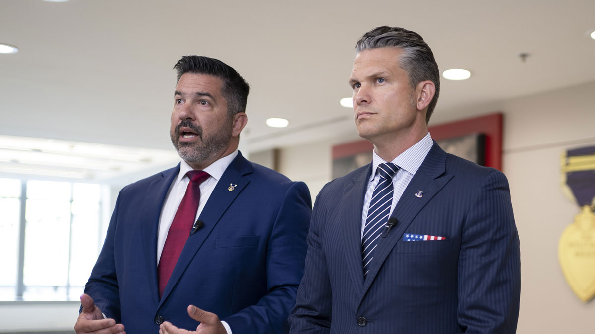 ABD'li vekiller Pentagon'u hedef aldı: Polonya ve Baltık ülkelerine tokat attık