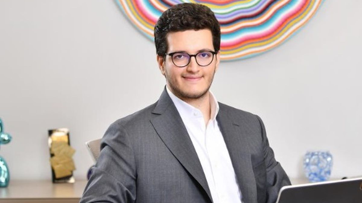 Yahya Ülker’den Swatch x Audemars Piguet analizi: Royal Pop, Royal Oak’u vezir mi edecek, rezil mi?