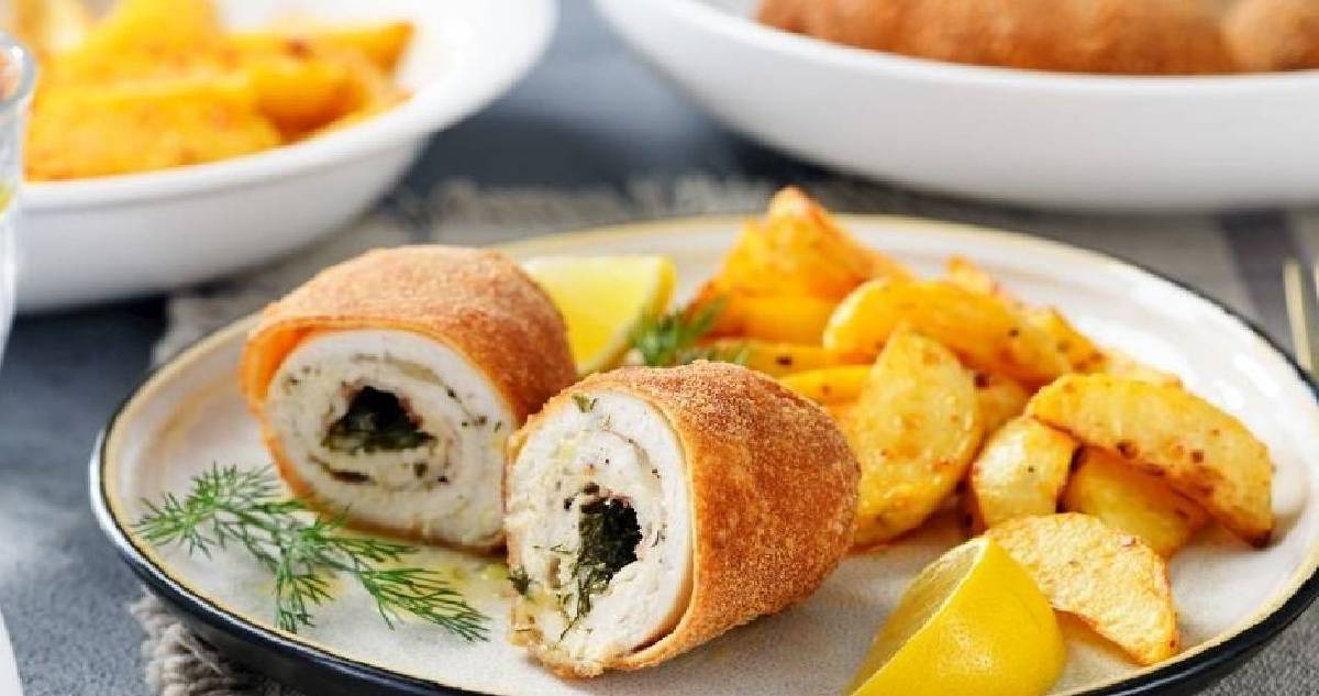 Kesildiği an lezzet akıyor: Evde restoran kalitesinde tavuk kievski tarifi
