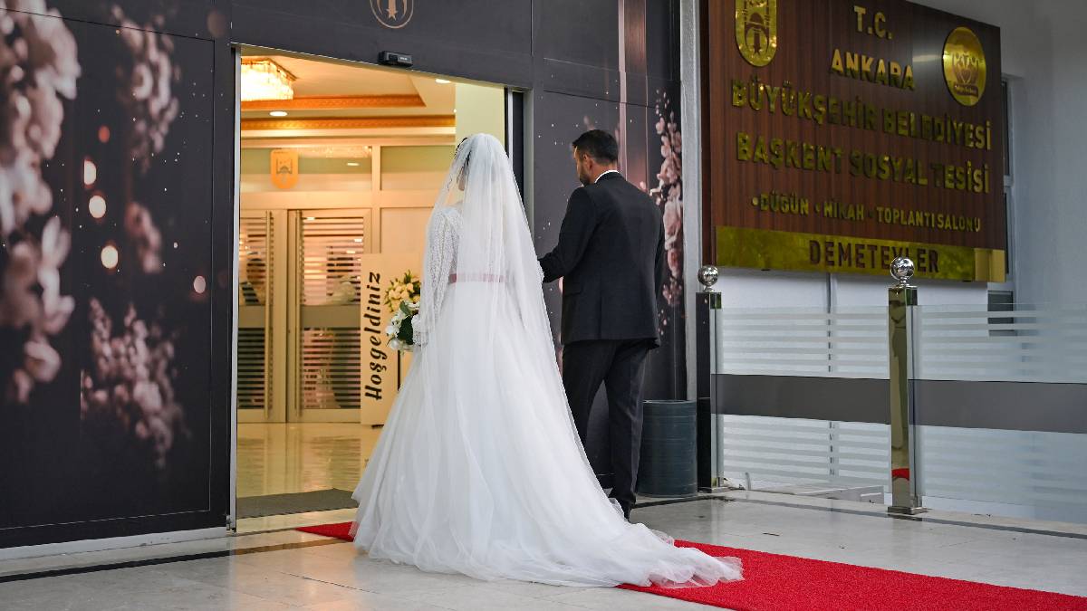 Ankara'da ücretsiz düğün salonu hizmetine bir yenisi daha eklendi: Demetevler’de ilk düğün yapıldı