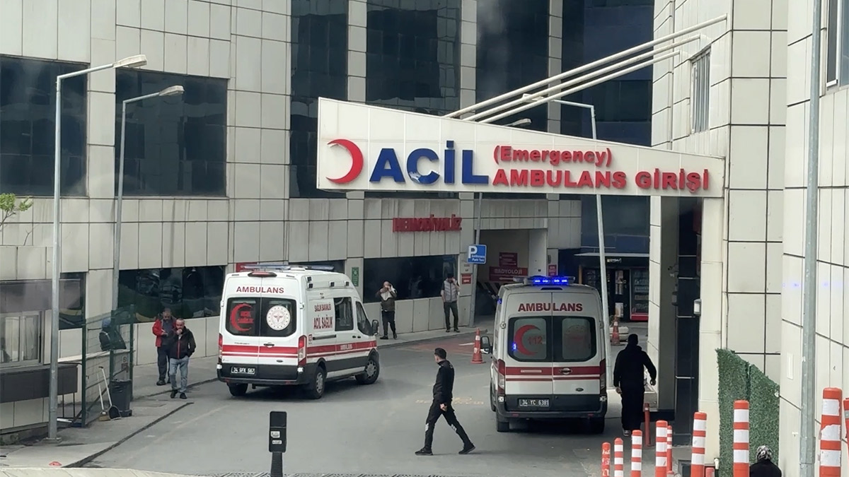 Bıçaklanıp hastaneye kaldırılmıştı: 21 yaşındaki genç 10’uncu katından düşerek yaşamını yitirdi