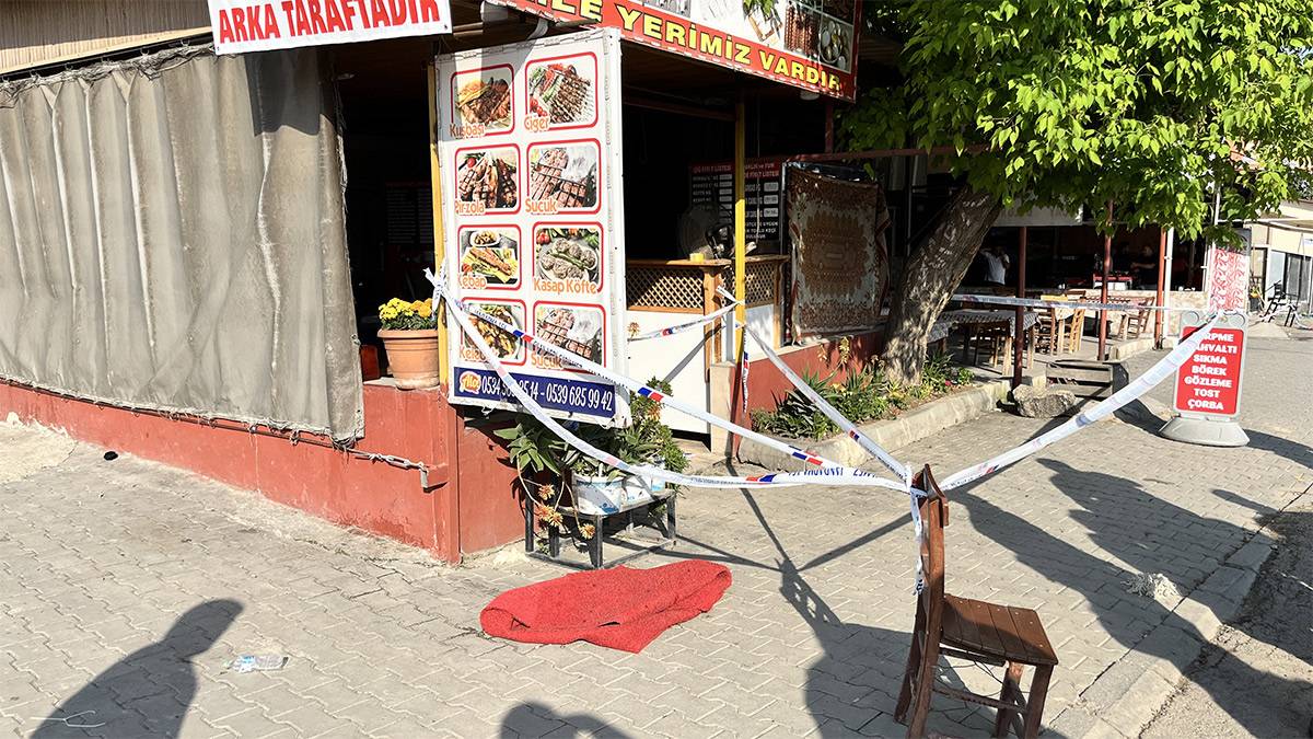 Mersin'de 17 yaşındaki saldırgan dehşet saçtı! Restoranda başlayıp sokakta devam etti, 4 kişiyi öldürdü