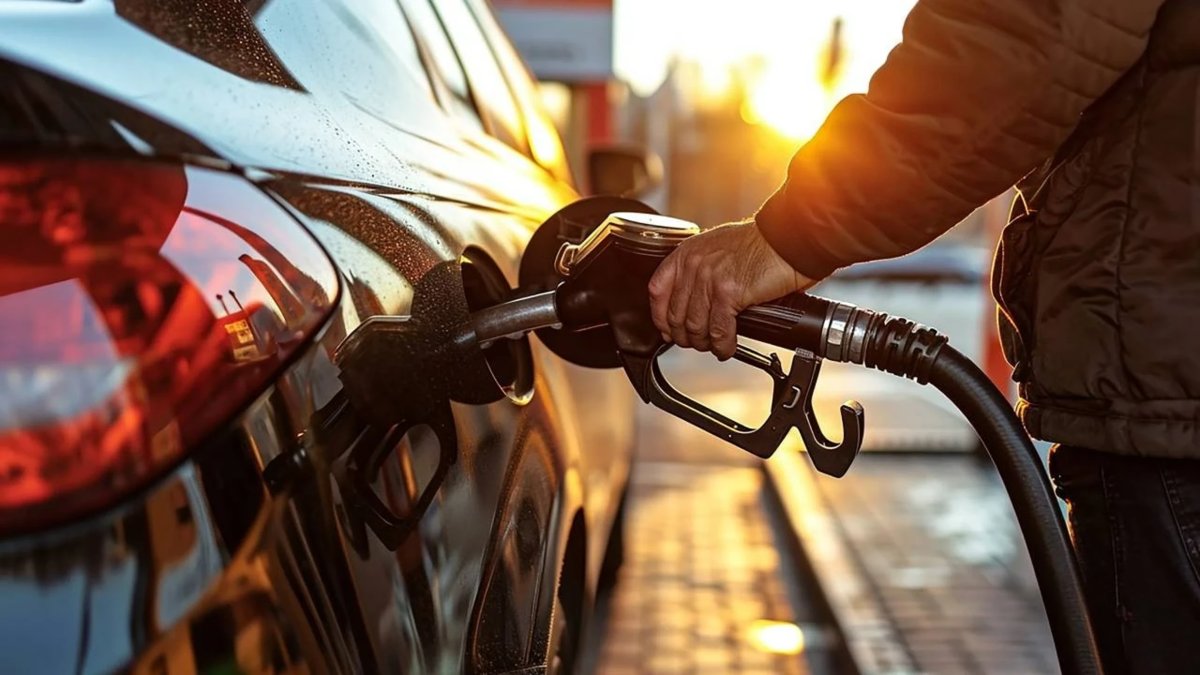 Motorine zam geliyor: Gece yarısından itibaren geçerli olacak