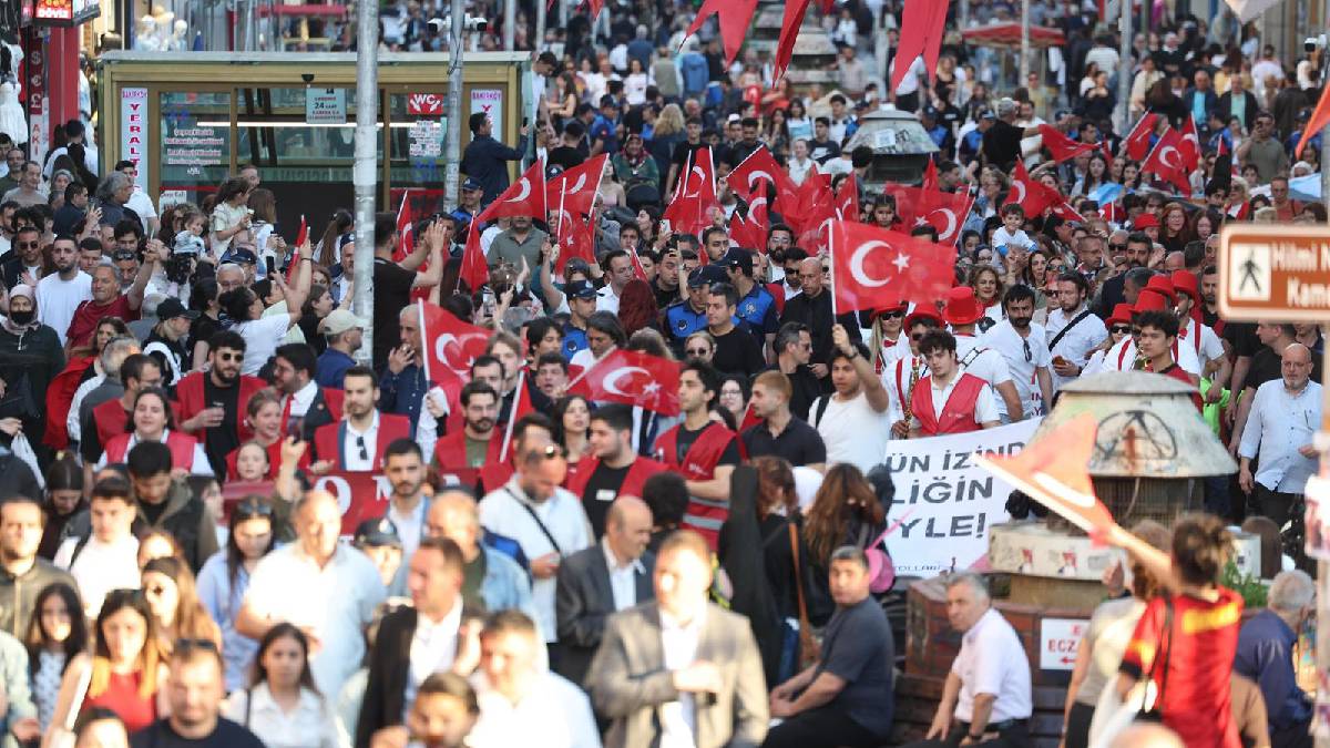 Bakırköy’de pedallar Atatürk ve Türk gençliği için çevrildi