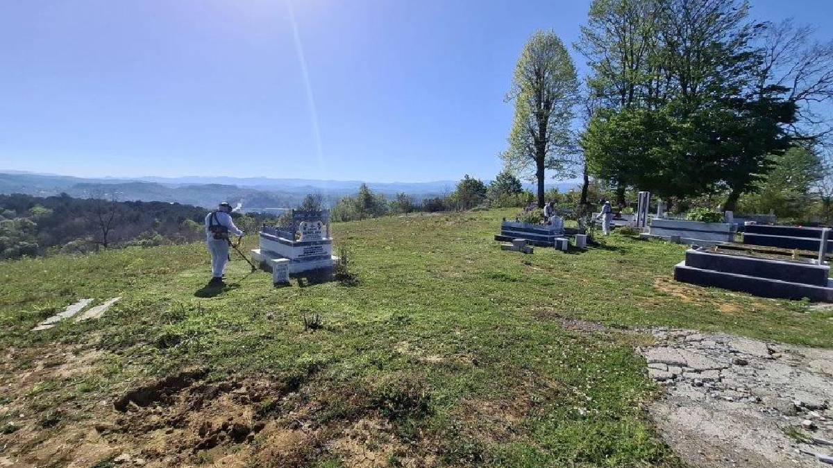 Kdz. Ereğli’de 57 mezarlık bayram öncesi temizleniyor