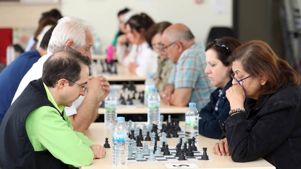 Geleneksel Satranç Turnuvası’nda heyecan tavan yaptı