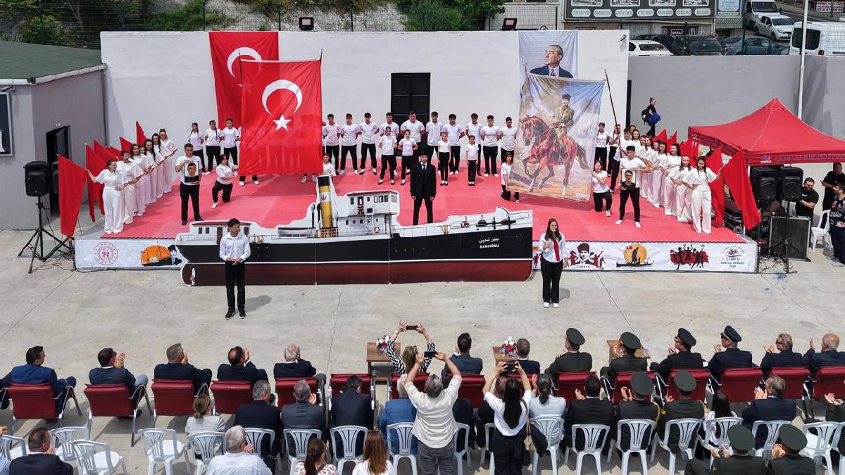 Çorlu’da 19 Mayıs Atatürk’ü Anma, Gençlik ve Spor Bayramı kutlandı