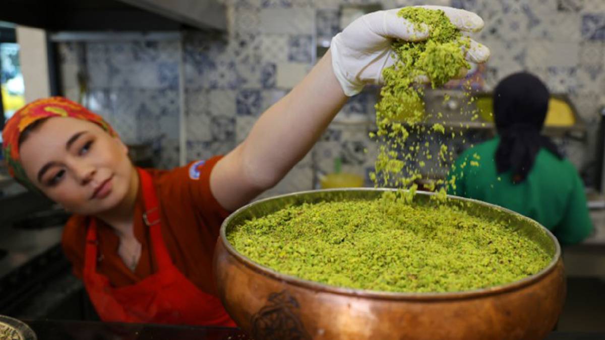 Bayramın en ‘tatlı’ telaşı başladı! Uzmanından ‘ucuz tatlı’ uyarısı gecikmedi