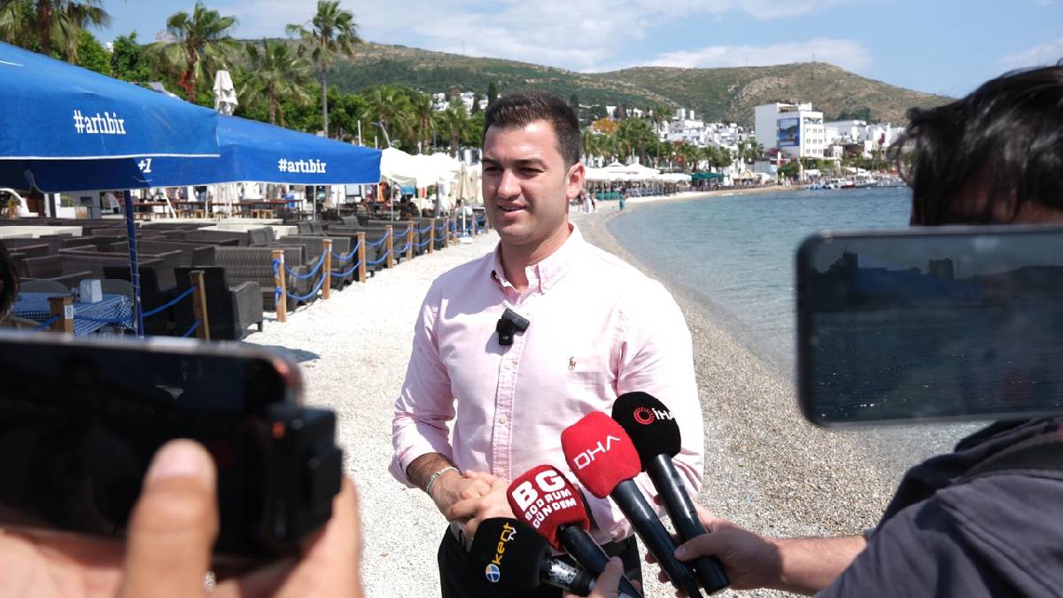 Başkan Mandalinci’den Kumbahçe Sahili’nde 3’te 1 düzenlemesi açıklaması
