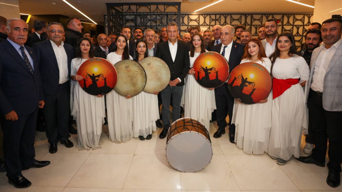 Özgür Özel, haziran ayında doğu turuna çıkıyor