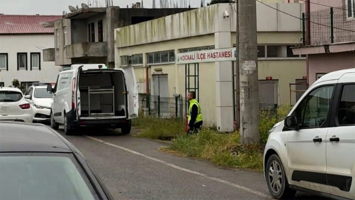 Sakarya'da korkunç olay! Çocuklarının gözü önünde eşini öldürüp intihar etti