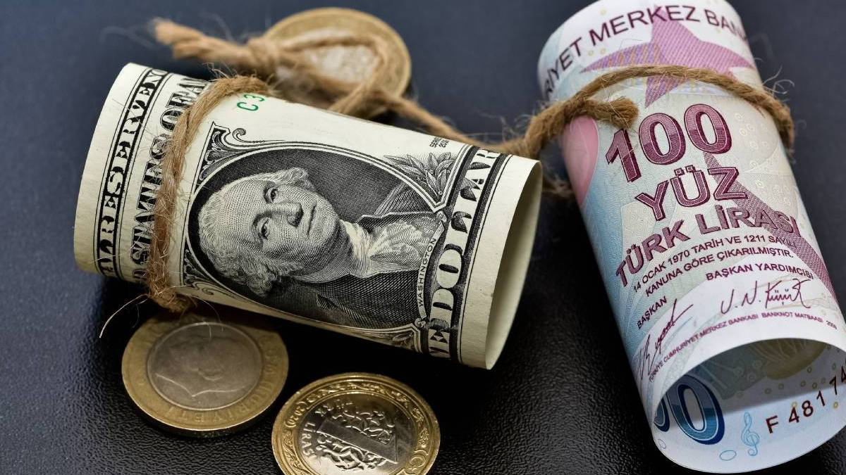 Mutlak butlan kararı sonrası dolarda yeni rekor