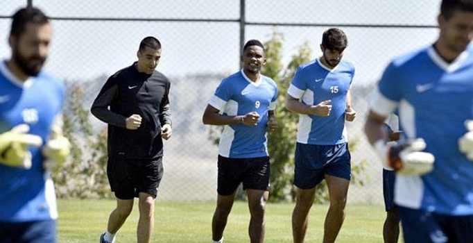 Samuel Eto'o ilk antrenmanına çıktı