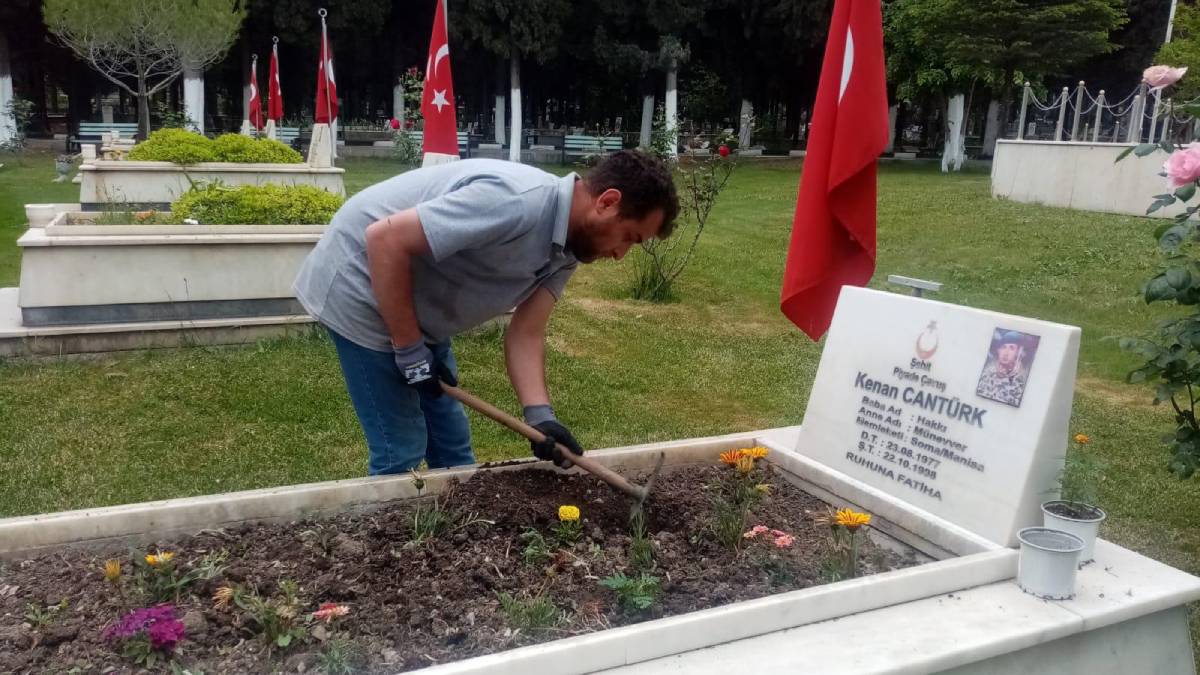 Büyükşehir mezarlıkları Kurban Bayramı’na hazırlıyor