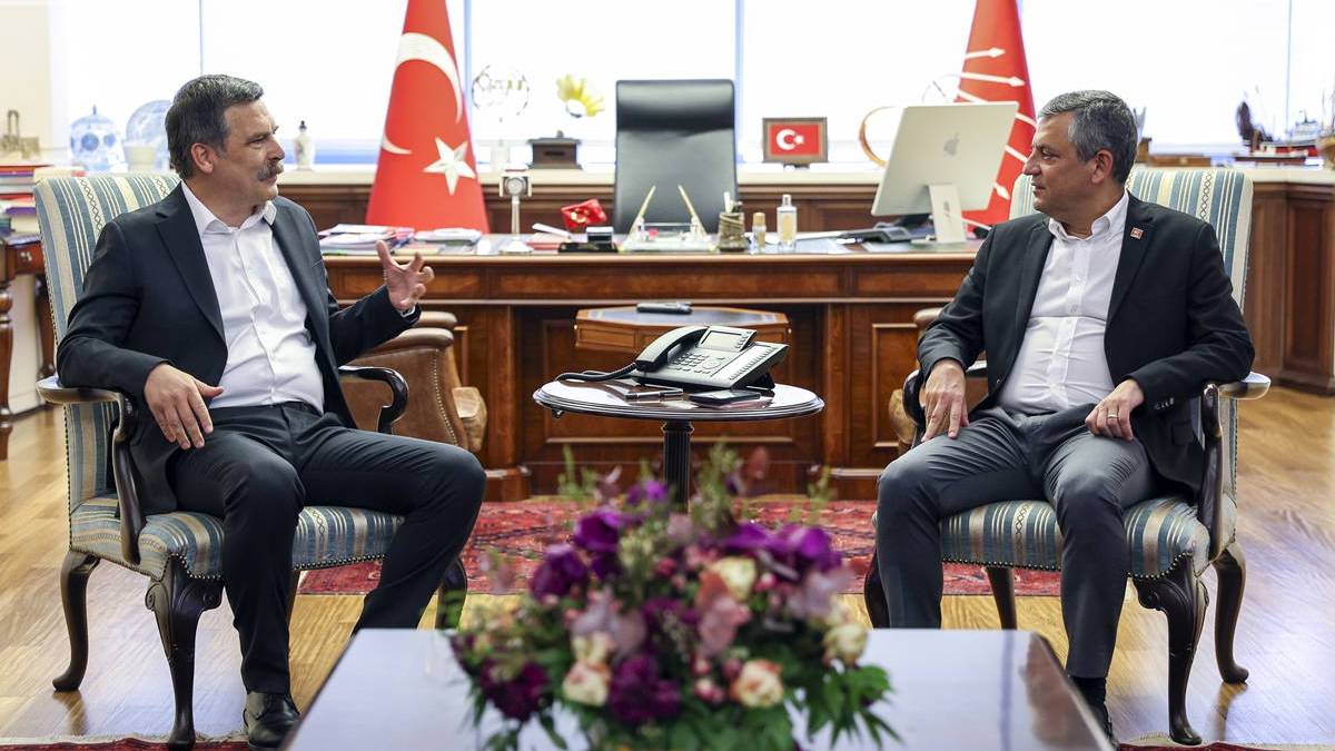 TİP’ten CHP’ye destek ziyareti: Erkan Baş’tan dayanışma mesajı