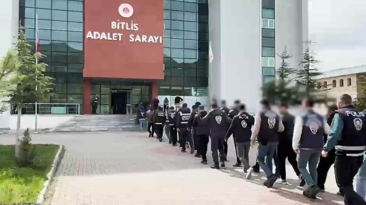 6 ilde yasa dışı bahis ve dolandırıcılık operasyonu: 15 kişi tutuklandı
