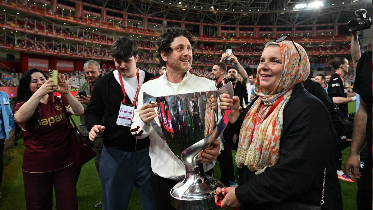 Fatih Tekke, Trabzonspor'un tarihe geçti: Şenol Güneş'i yakaladı