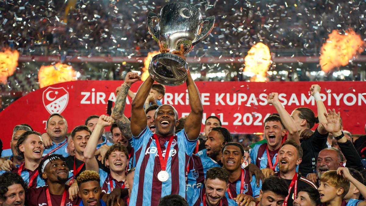 Nwakaeme Trabzonspor'a veda ett: Her şey için size sonsuza kadar minnettar kalacağım