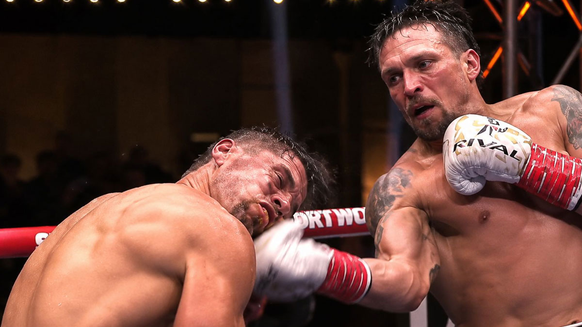 Usyk, Rico Verhoeven’i 11. rauntta durdurdu: Unvanlarını Mısır’da korudu