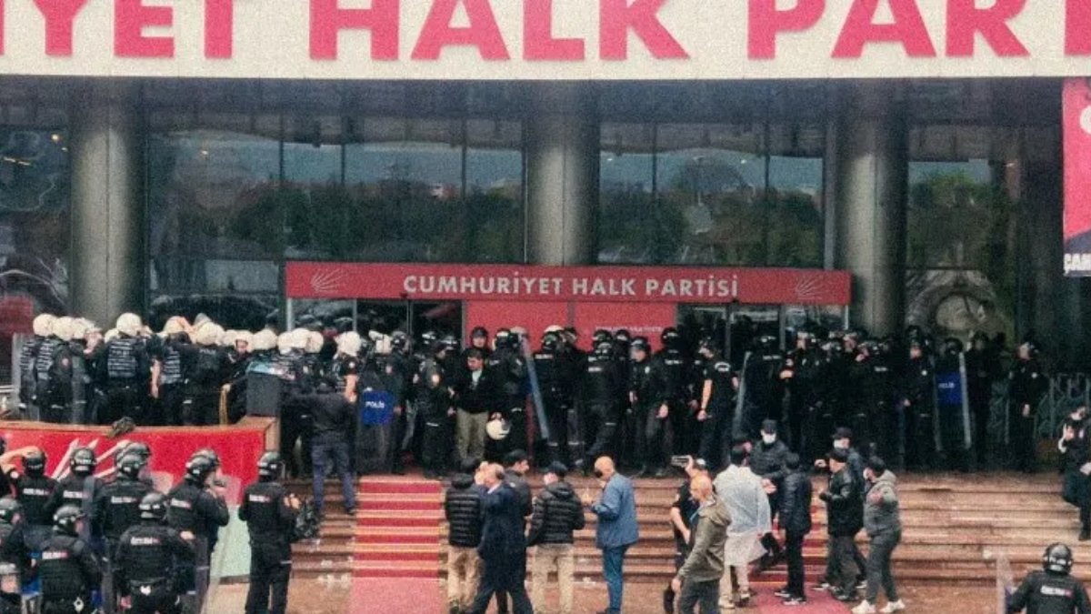 TİP’ten CHP Genel Merkezi’ne yönelik polis müdahalesine tepki: “Saray darbesine teslim olmayacağız”
