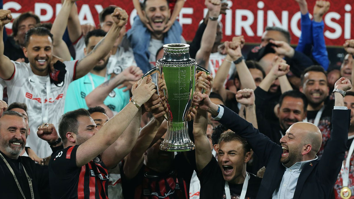 Süper Lig'in son bileti Arca Çorum FK'nın