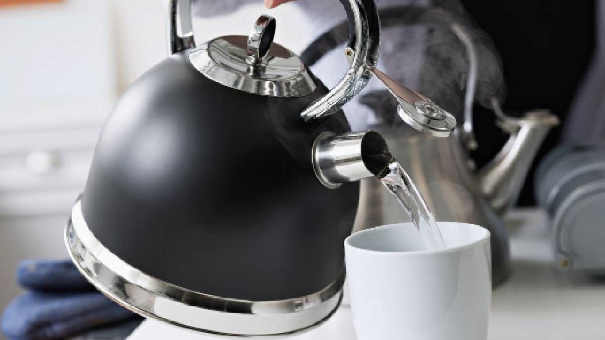 Mutfağınızda kettle kullanıyorsanız dikkat! Uzmanlardan ‘mikroplastik’ uyarısı geldi