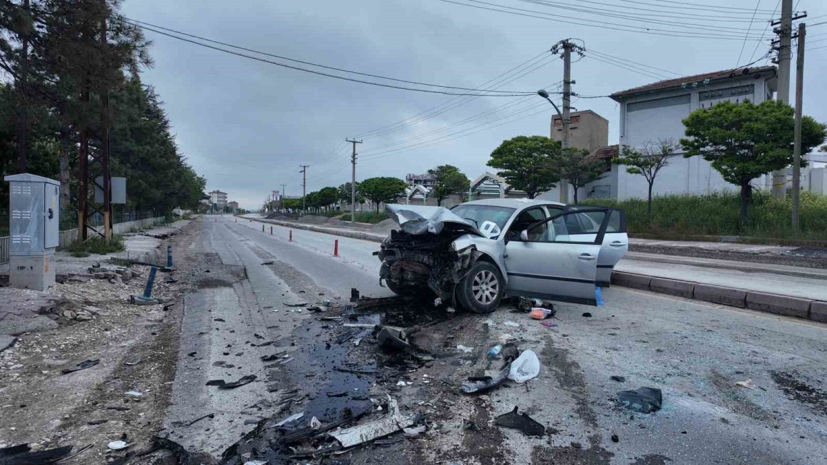 Niğde’de feci kaza: 2 ölü, 2 yaralı