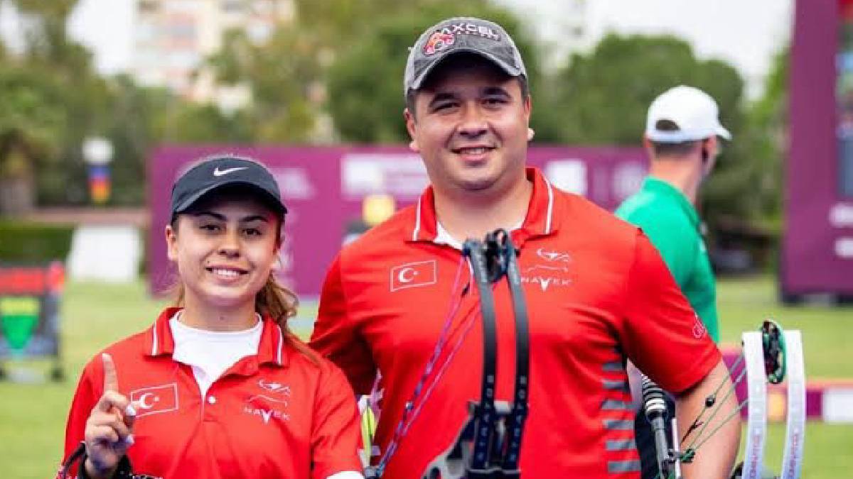 Büyükşehir okçuları Hazal Burun ve Emircan Haney Milli Takım’da tarih yazdı